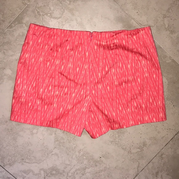 Forever 21 Love 21 Pink Shorts NWOT - Picture 2 of 5